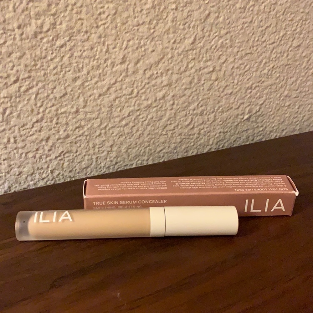 Ilia true skin serum concealer